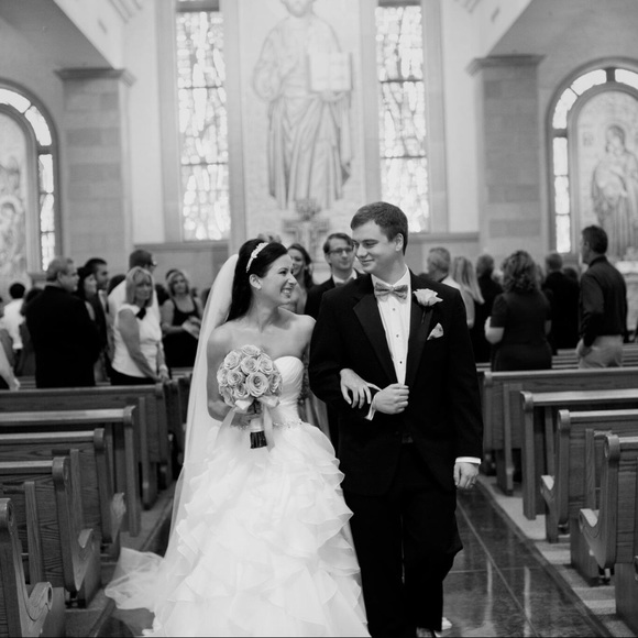 Meet your Posher, Trisha ❤️ - Picture 6 of 8